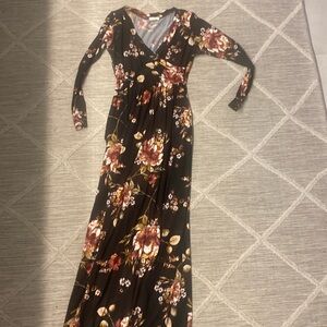 Long sleeve maternity maxi dress